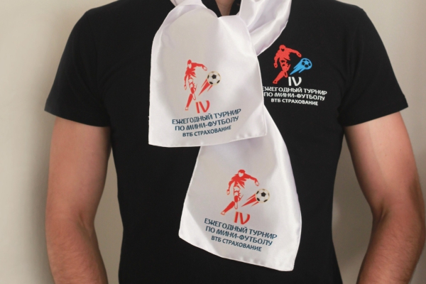 шарф с печатью футбольной символики