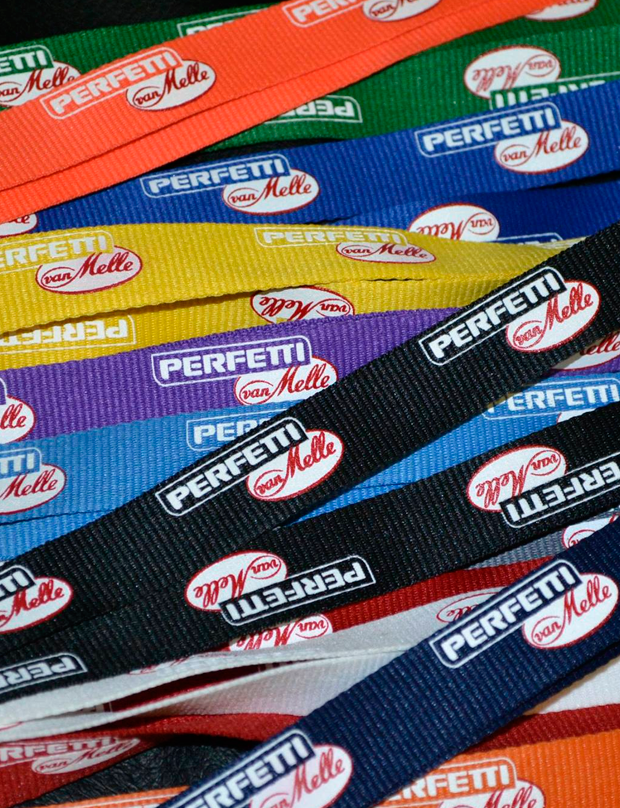 Печать по готовым ланьярдам шелкографией